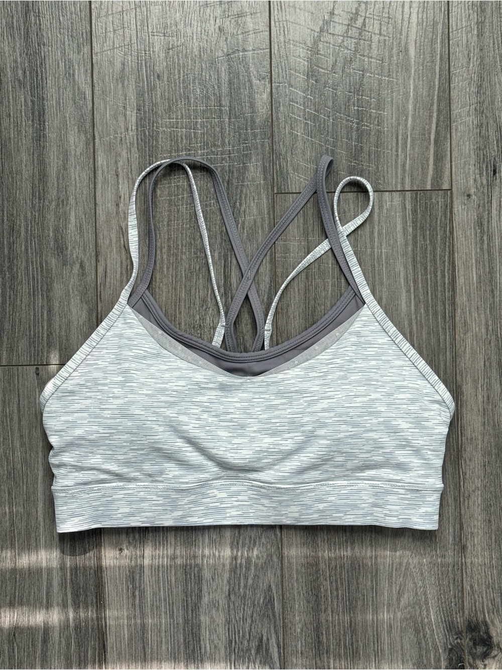ZYIA Active Luxe Straps Bra Medium White Gray Strappy Crossback Sports Bra